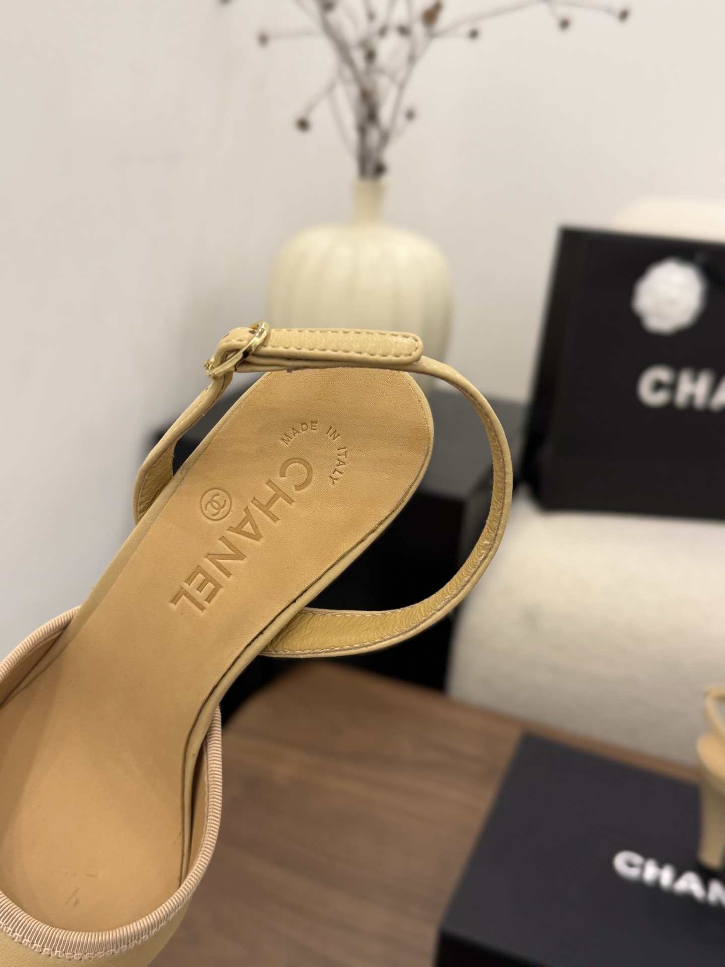 Women's high heels
